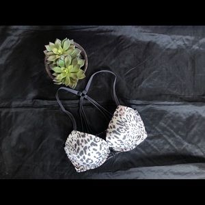 Victoria’s Secret cheetah print front snap bra